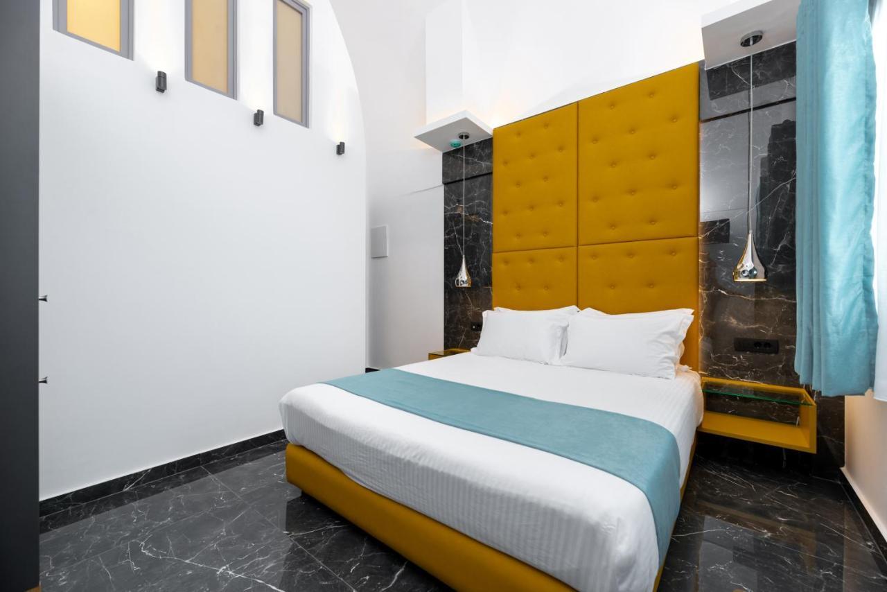 Deluxe Hotel Santorini Fira  Ngoại thất bức ảnh