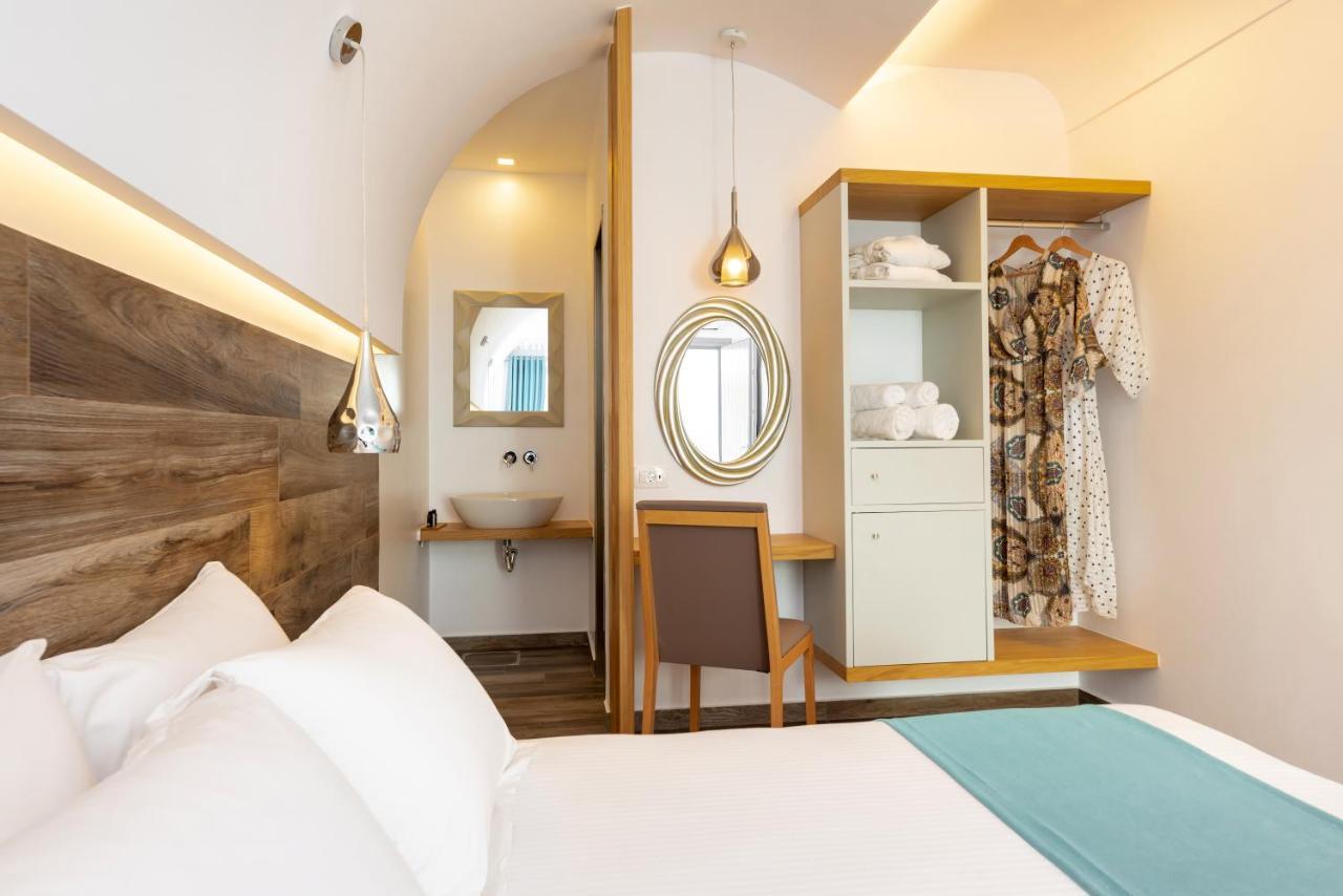 Deluxe Hotel Santorini Fira  Ngoại thất bức ảnh