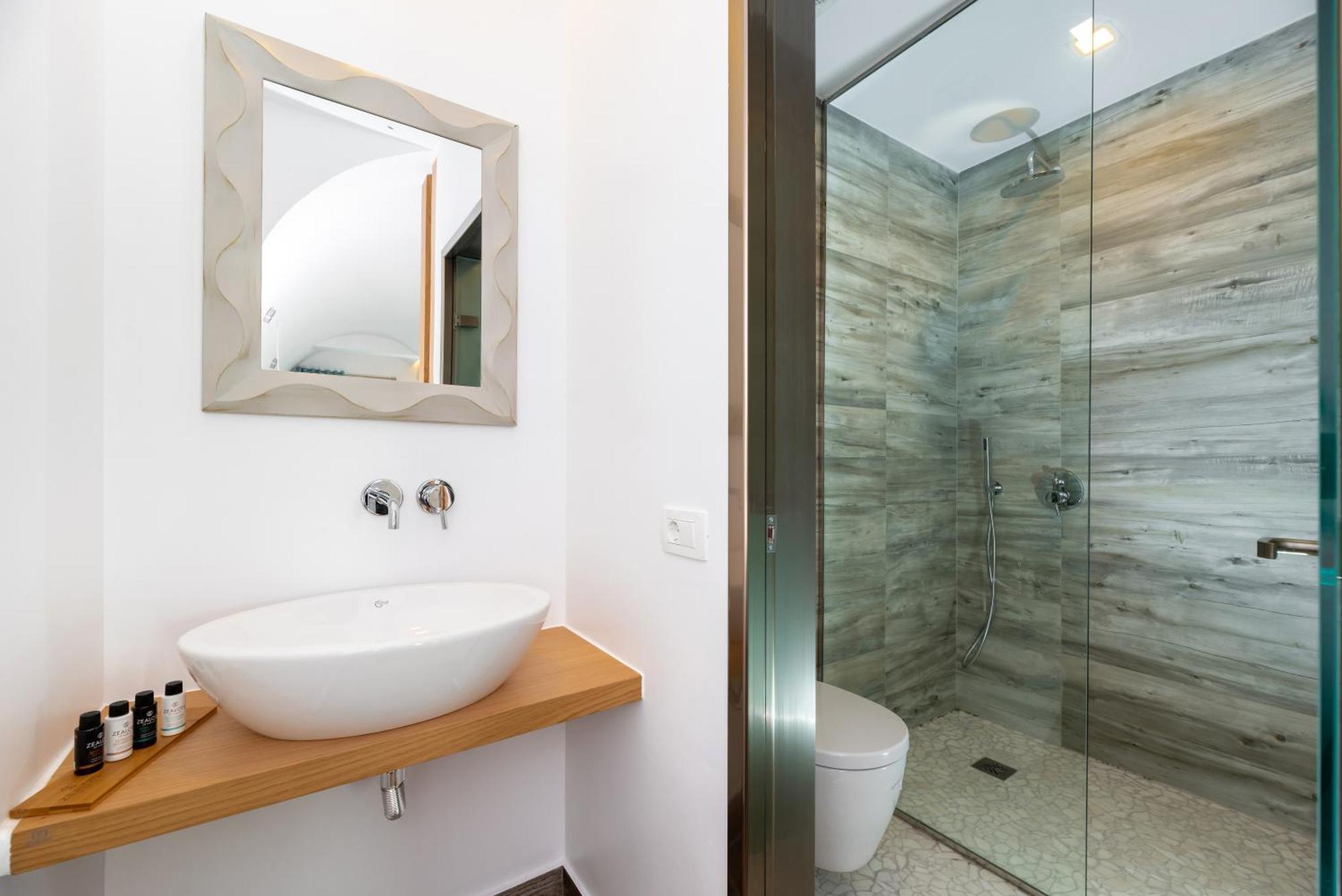 Deluxe Hotel Santorini Fira  Phòng bức ảnh
