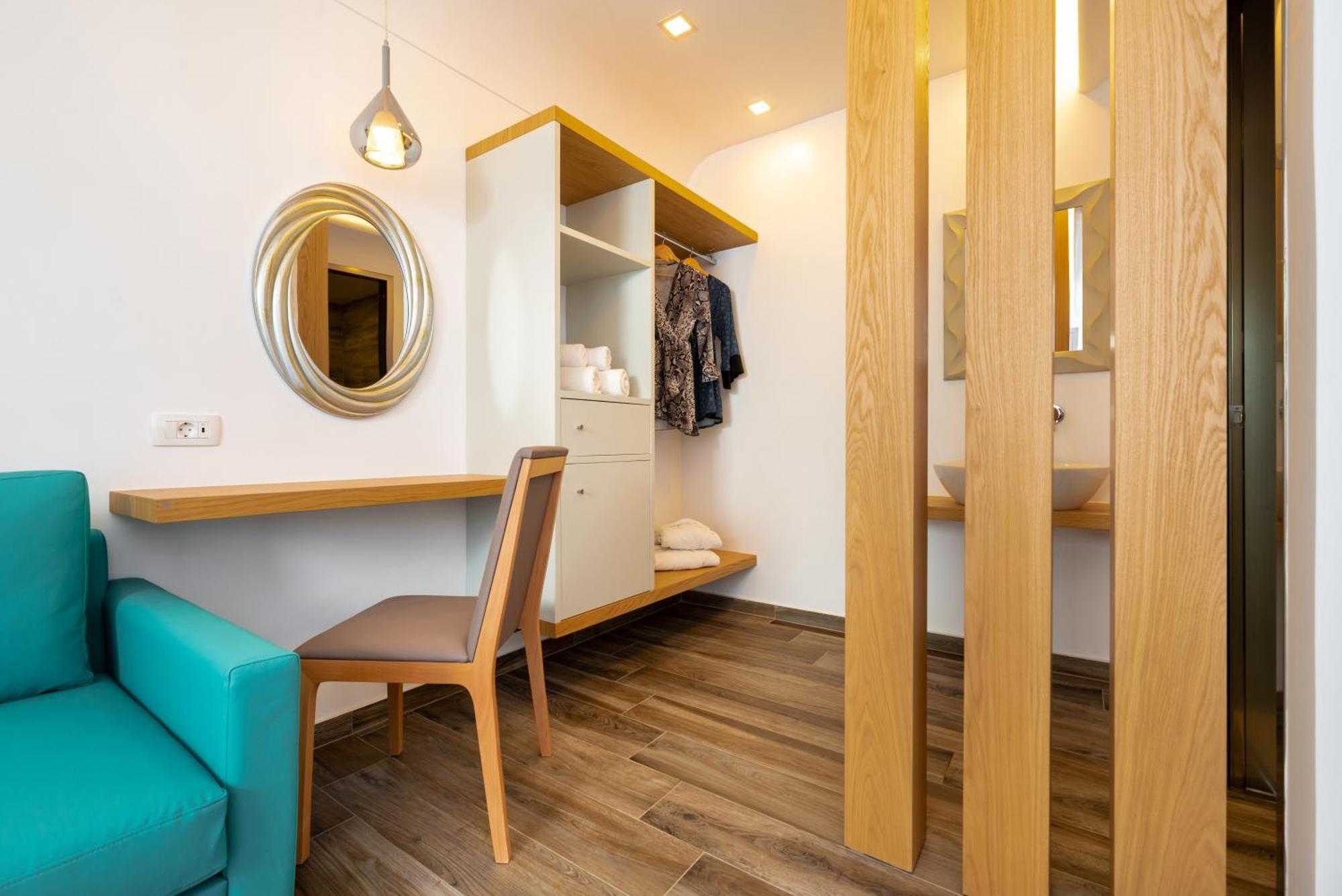 Deluxe Hotel Santorini Fira  Phòng bức ảnh
