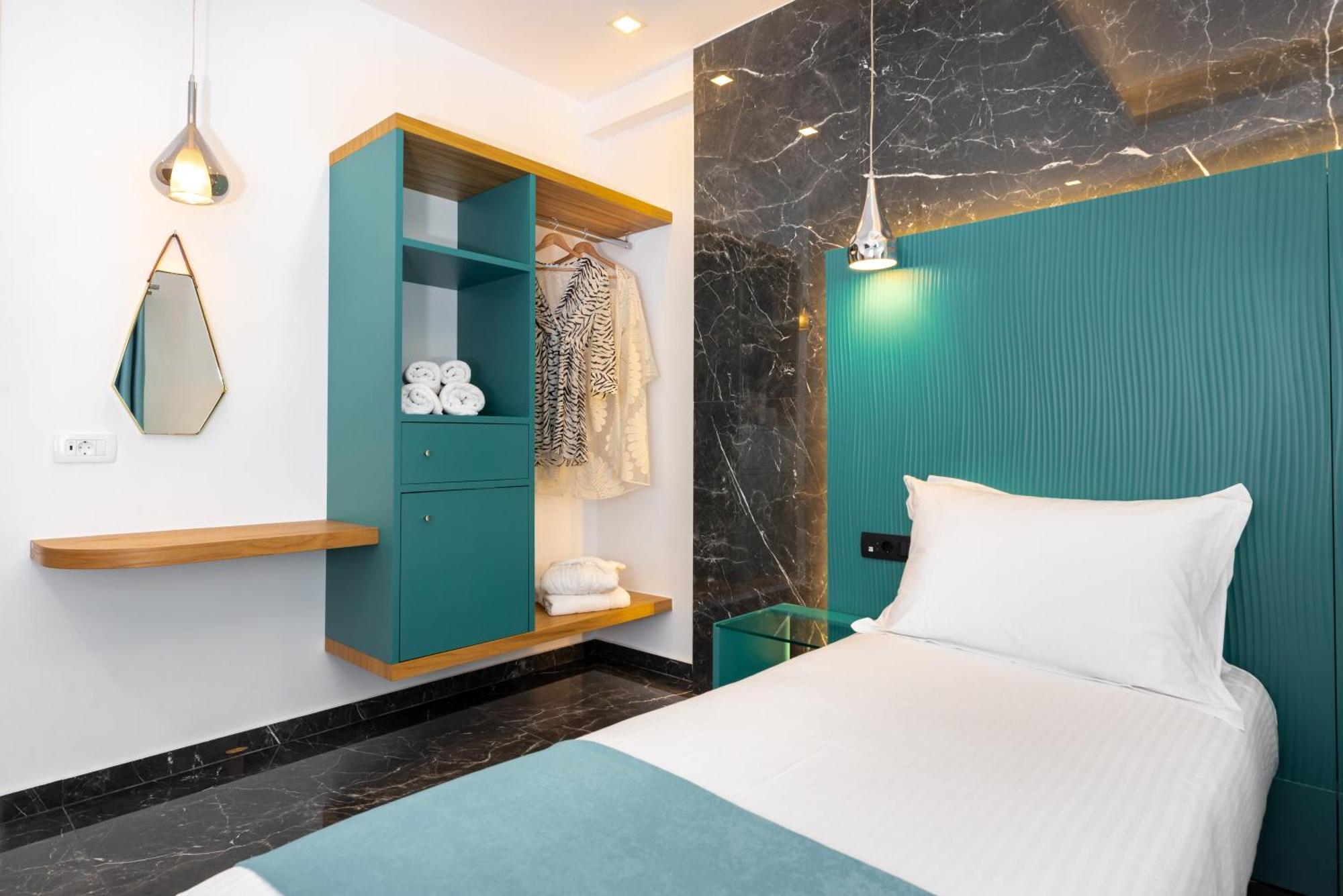 Deluxe Hotel Santorini Fira  Phòng bức ảnh